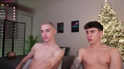 evan_white_ online show from 12/22/24, 04:59