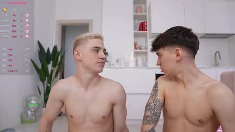 evan_white_ online show from 02/12/25, 07:34