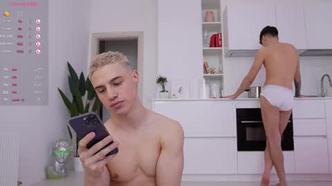 evan_white_ online show from 02/12/25, 10:35