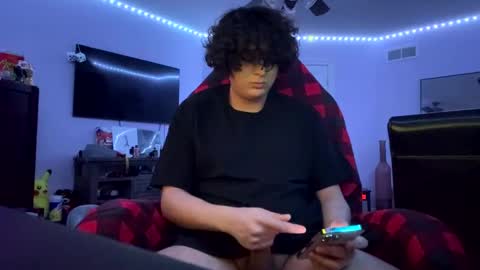 Snapshot of evanbrown333 chatting on 01/10/25, 02:14 Evan Brown online show from 01/10/25, 02:14