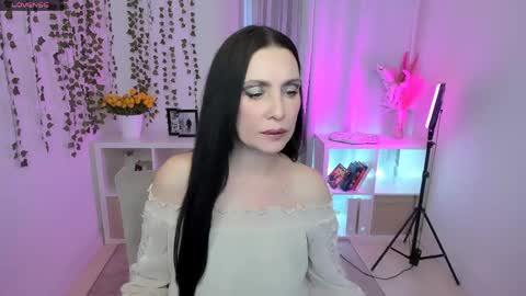 Snapshot of evanessa_x chatting on 05/01/26, 09:47 Evanessa online show from 05/01/26, 09:47