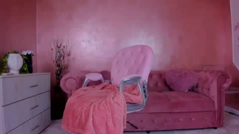 Eva online show from 01/24/25, 10:41