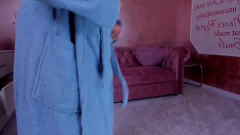 Eva online show from 02/16/25, 12:19