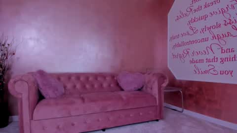 Eva online show from 02/19/25, 10:09