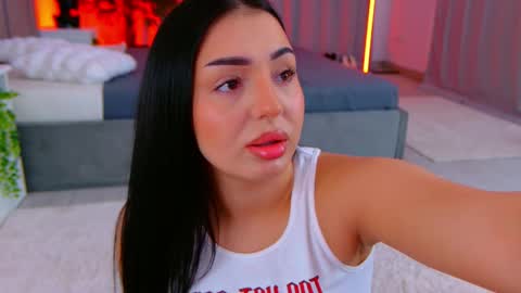 Snapshot of evanew_ chatting on 05/10/26, 05:40 Eva online show from 05/10/26, 05:40