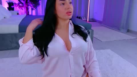 Snapshot of evanew_ chatting on 05/15/26, 05:42 Eva online show from 05/15/26, 05:42