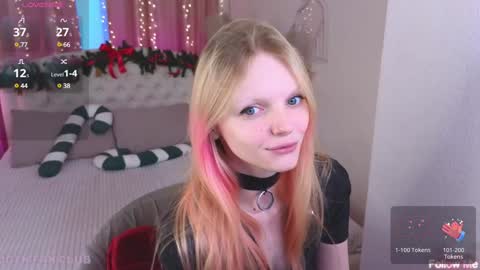 Snapshot of evangel1ne chatting on 01/10/25, 08:07 evangel1ne online show from 01/10/25, 08:07