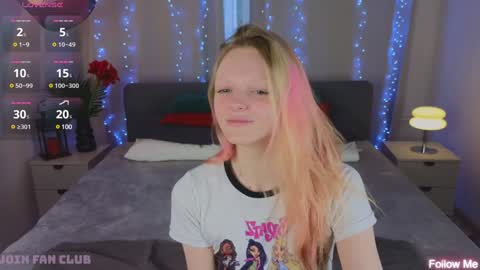 Snapshot of evangel1ne chatting on 01/30/25, 09:25 evangel1ne online show from 01/30/25, 09:25