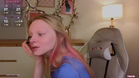 Snapshot of evangel1ne chatting on 02/09/25, 10:31 evangel1ne online show from 02/09/25, 10:31