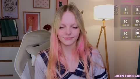 Snapshot of evangel1ne chatting on 03/07/25, 08:02 evangel1ne online show from 03/07/25, 08:02