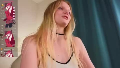 Snapshot of evangel1ne chatting on 10/27/25, 08:51 evangel1ne online show from 10/27/25, 08:51