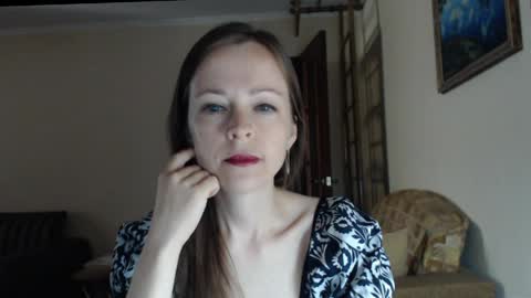 Snapshot of evangeline06 chatting on 05/29/26, 09:07 YourMistress online show from 05/29/26, 09:07