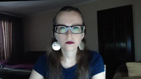 Snapshot of evangeline06 chatting on 06/01/26, 09:00 YourMistress online show from 06/01/26, 09:00
