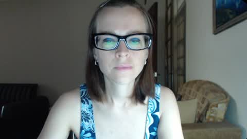 Snapshot of evangeline06 chatting on 07/09/26, 09:02 YourMistress online show from 07/09/26, 09:02