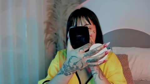 Eva online show from 09/18/25, 12:29