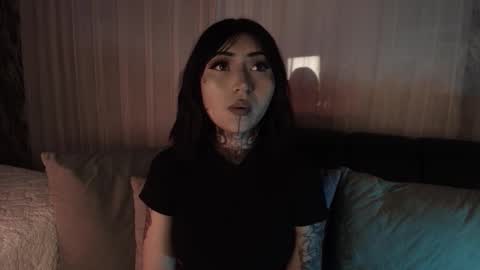 Snapshot of evangeline_bell chatting on 11/28/25, 11:07 Eva online show from 11/28/25, 11:07