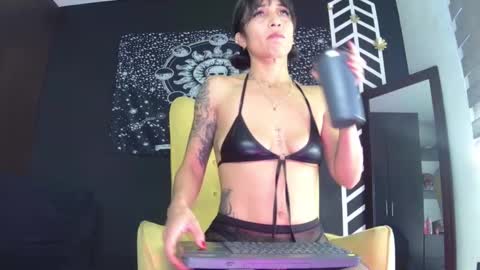  Eva online show from 12/22/25, 07:22