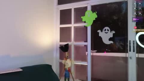 Evangelyne online show from 10/24/25, 03:41