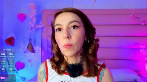 Snapshot of evangelyne1 chatting on 05/10/26, 03:50 Evangelyne online show from 05/10/26, 03:50