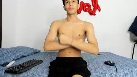 Snapshot of evans_collins24 chatting on 10/04/25, 06:11 Evans collins24 online show from 10/04/25, 06:11