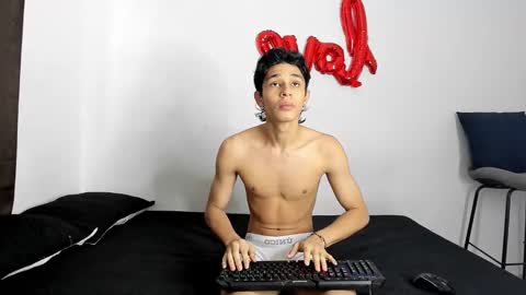 Snapshot of evans_collins24 chatting on 11/02/25, 07:05 Evans collins24 online show from 11/02/25, 07:05