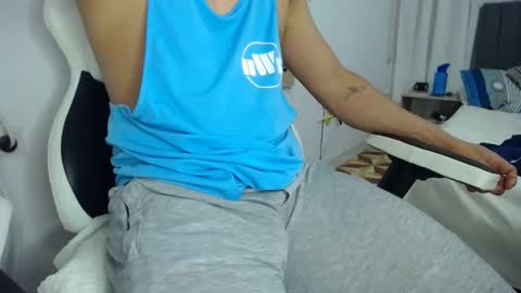 Snapshot of evans_king chatting on 01/02/25, 04:20 Evan online show from 01/02/25, 04:20