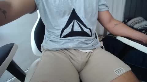 Snapshot of evans_king chatting on 01/06/25, 09:11 Evan online show from 01/06/25, 09:11