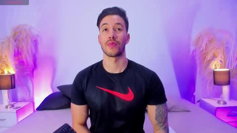 Snapshot of evans_opry1 chatting on 10/07/25, 08:39 E V A N S online show from 10/07/25, 08:39