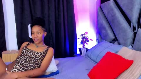 Snapshot of evans_susana chatting on 04/18/26, 03:54 Evan and Susan online show from 04/18/26, 03:54