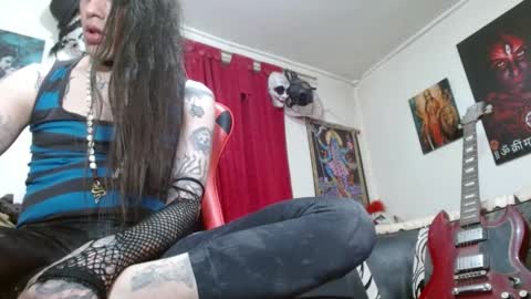 evans_xy online show from 05/06/26, 11:32