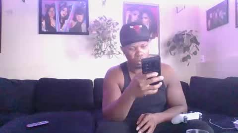 Snapshot of evanschris2048 chatting on 11/05/25, 07:03 evanschris2048 online show from 11/05/25, 07:03