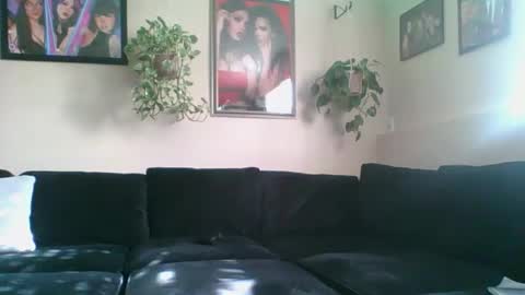 Snapshot of evanschris2048 chatting on 11/12/25, 08:41 evanschris2048 online show from 11/12/25, 08:41