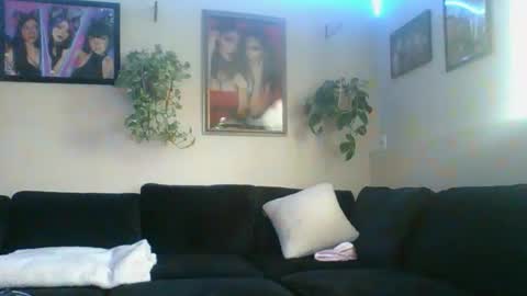 Snapshot of evanschris2048 chatting on 11/20/25, 08:41 evanschris2048 online show from 11/20/25, 08:41