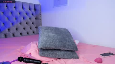 Eva Olimpo online show from 04/02/26, 08:50