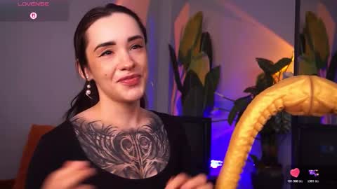 Snapshot of evarabbit chatting on 03/15/26, 02:06 Eva online show from 03/15/26, 02:06