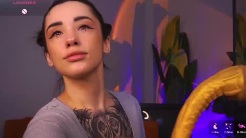 Snapshot of evarabbit chatting on 03/16/26, 02:06 Eva online show from 03/16/26, 02:06