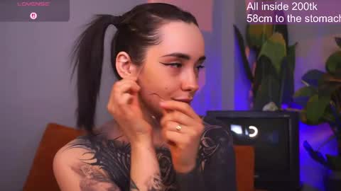 Snapshot of evarabbit chatting on 03/23/26, 02:04 Eva online show from 03/23/26, 02:04