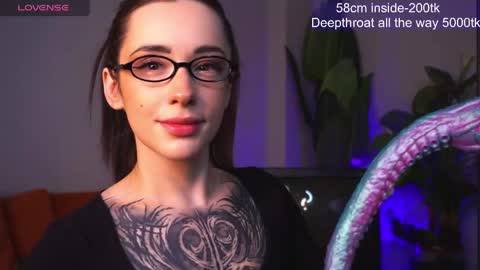 Snapshot of evarabbit chatting on 04/15/26, 02:07 Eva online show from 04/15/26, 02:07