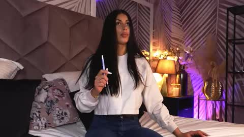 Snapshot of evarhea chatting on 03/23/26, 04:27 EvaRhea online show from 03/23/26, 04:27