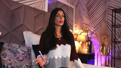 Snapshot of evarhea chatting on 03/24/26, 04:39 EvaRhea online show from 03/24/26, 04:39