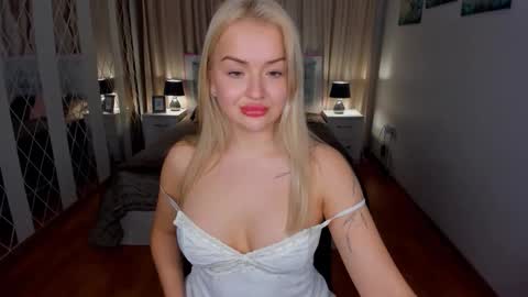 EvaRider online show from 02/23/26, 06:11