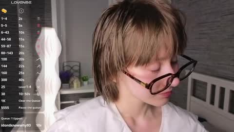 Eva online show from 04/10/26, 07:18