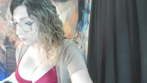 evasaenz online show from 04/17/26, 08:56