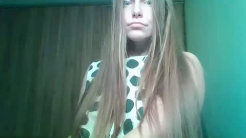 evasapples2026 online show from 02/08/26, 06:55