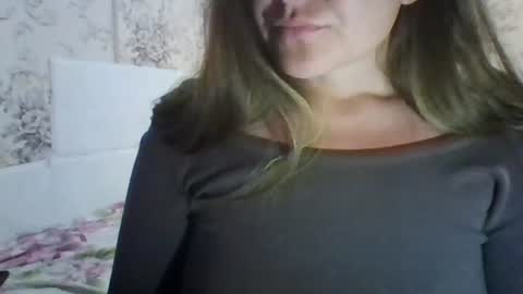 Snapshot of evasapples2026 chatting on 07/05/26, 07:10 evasapples2026 online show from 07/05/26, 07:10