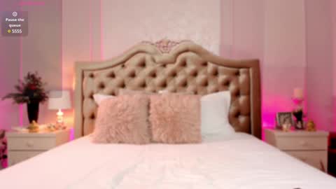 Snapshot of evasparks_ chatting on 01/14/25, 06:28 Eva online show from 01/14/25, 06:28