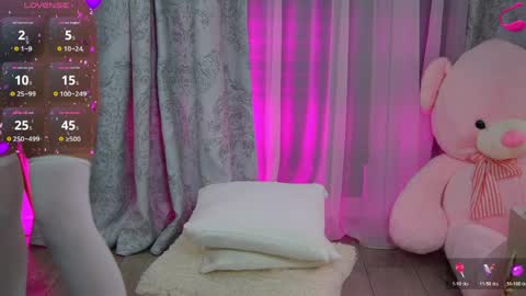 Snapshot of evasparks_ chatting on 04/07/26, 10:31 Eva online show from 04/07/26, 10:31