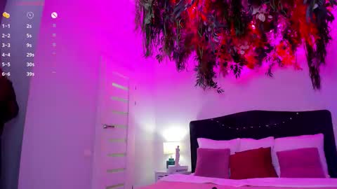 Eva online show from 10/08/25, 12:25