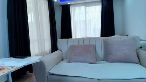  EVA LUNA online show from 01/16/26, 05:39