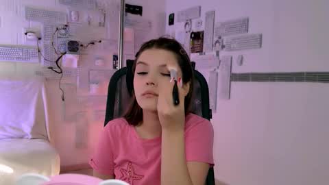 Snapshot of evathopson chatting on 03/14/26, 06:30 Eva next stream - - 1600 UTC2000 online show from 03/14/26, 06:30